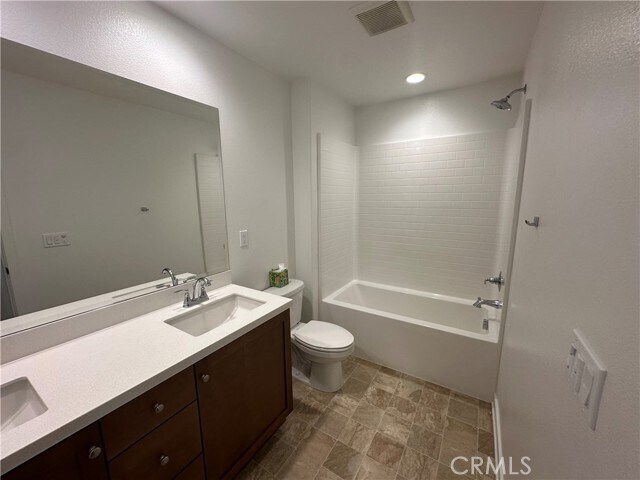 Building Photo - 35448 Price St