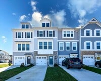 Building Photo - 1 month free with 24-month lease! Attracti...