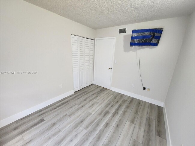 Building Photo - 15250 SW 80th St