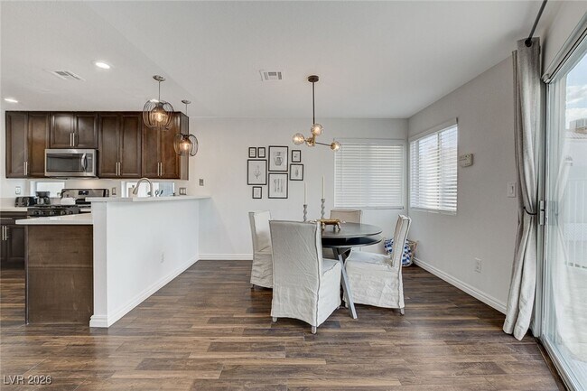 Building Photo - 8208 Ogee Dr