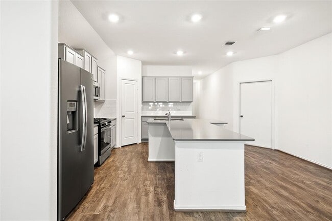 Building Photo - 3808 Ignacio Dr