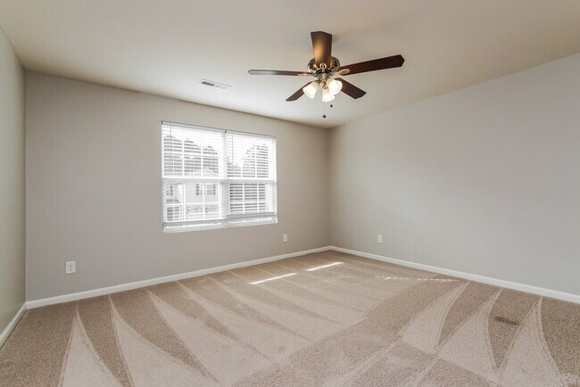 Building Photo - 52 Badger Pass Dr