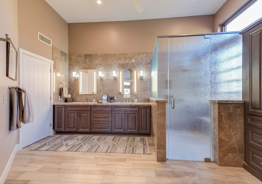 Building Photo - 7970 E Las Piedras Way