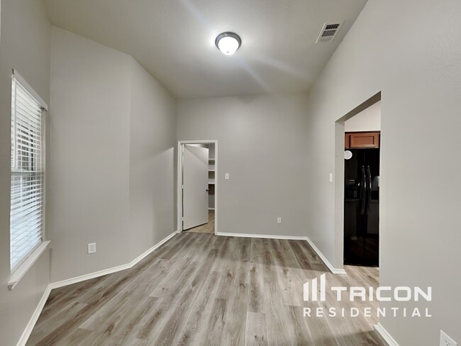 Building Photo - 1602 Canary Island Ct