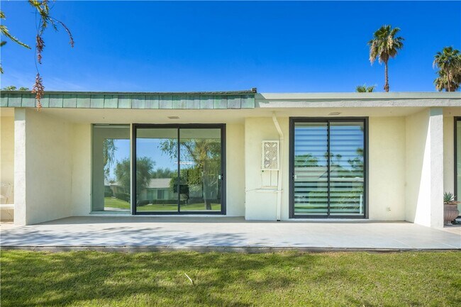 Building Photo - 1710 E Sonora Rd