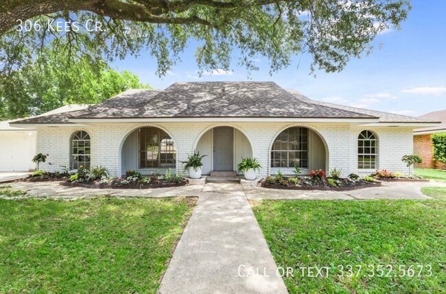 Building Photo - 306 Kees Cir