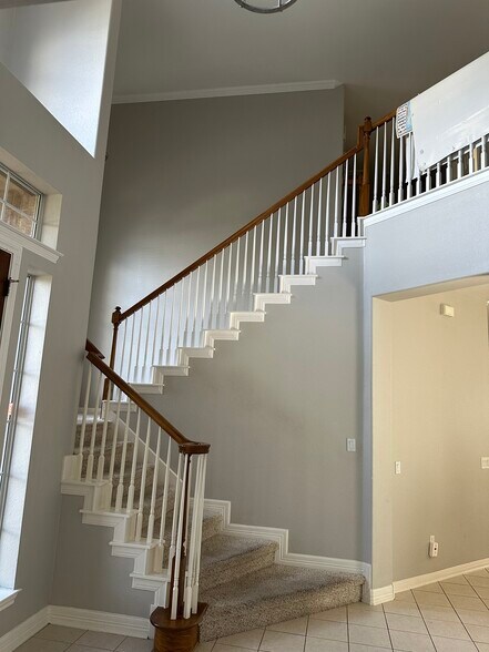 Building Photo - 10416 Canyon Vista Way