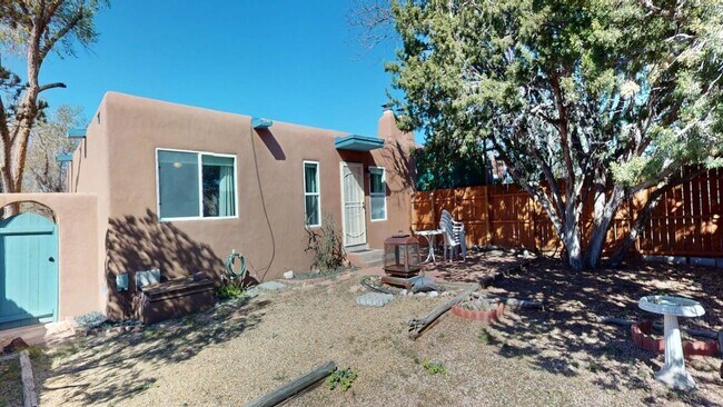 Building Photo - Vista Del Sur