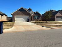 Building Photo - 4 Bedroom Home in Edmond