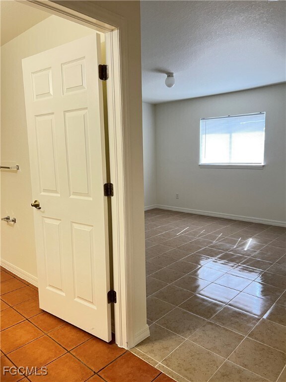 Building Photo - 2417 Quentin Ave S