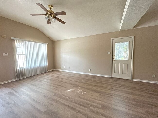 Building Photo - 4802 John David Dr