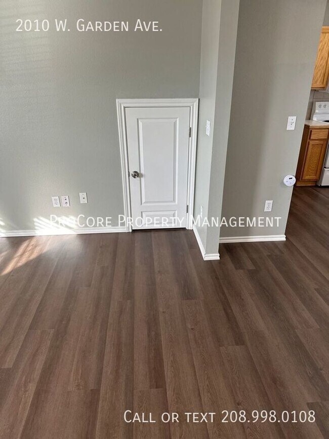 Building Photo - $2195/Month: Spacious 4-Bed, 2.5-Bath Home with 3-Car Garage on Expansive Lot