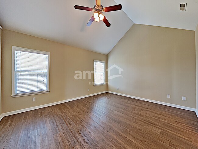 Building Photo - 2662 Hansford Dr