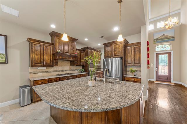 Building Photo - 6571 Detweiller Dr