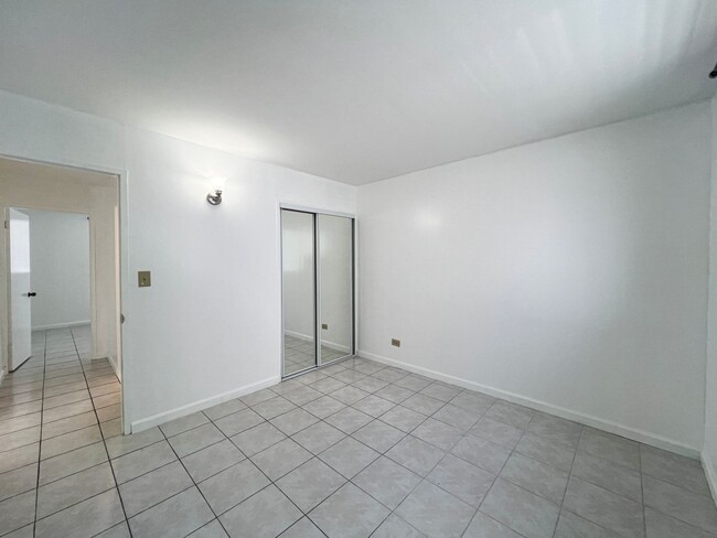 Building Photo - Kama'aina Hale #405