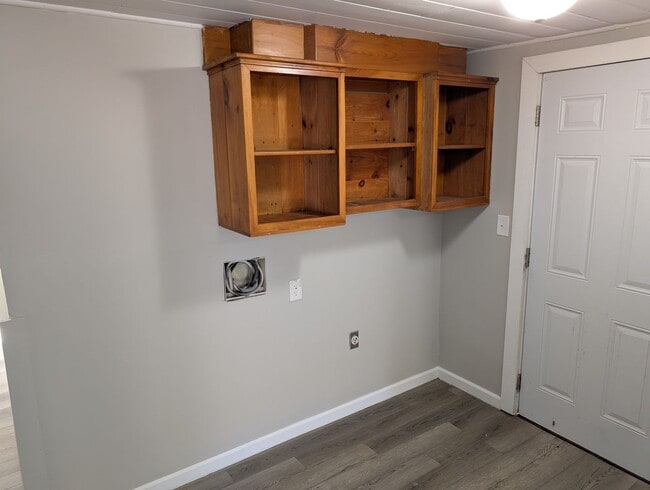 Building Photo - For sale (with rent to own option) - Freshly renovated 3 bedroom/2 bath mobile home