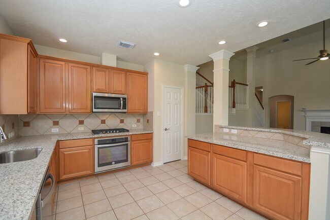 Building Photo - 4914 Big Spring Cir