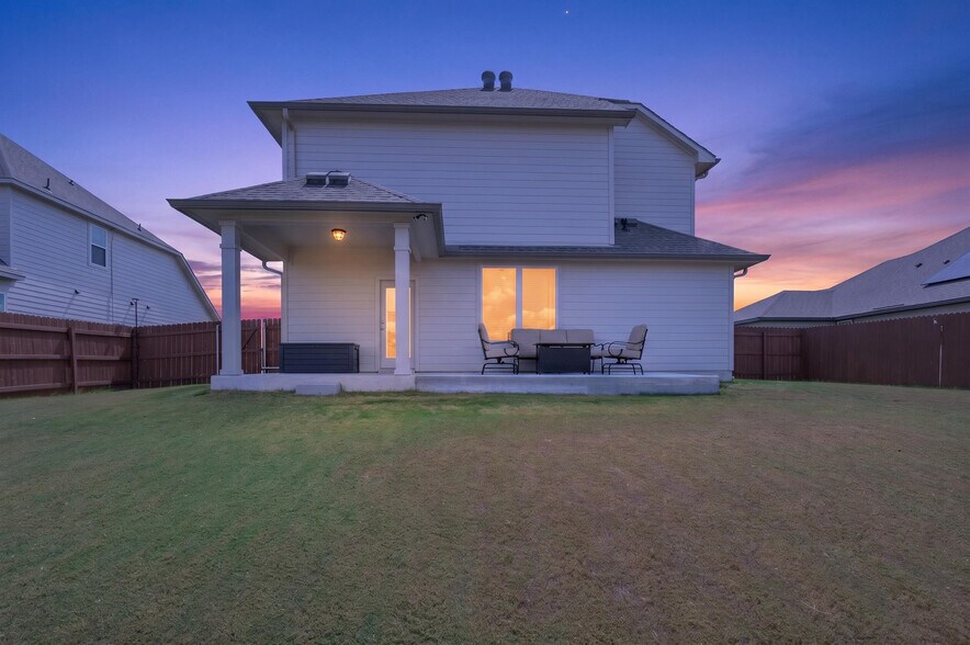 Building Photo - 6508 McGregor Loop