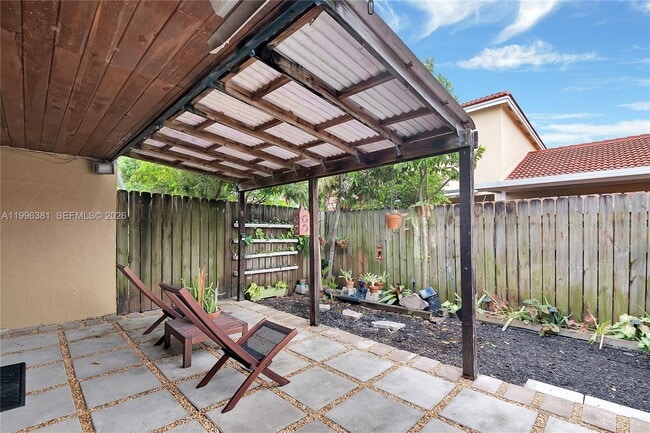 Building Photo - 11426 NW 4th Terrace