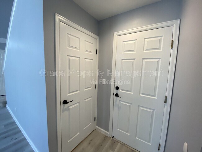 Building Photo - 1210 E 130th Ave