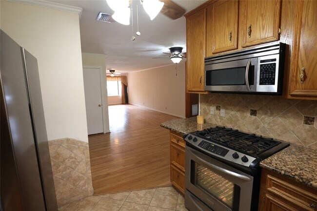 Building Photo - 4018 Nenana Dr