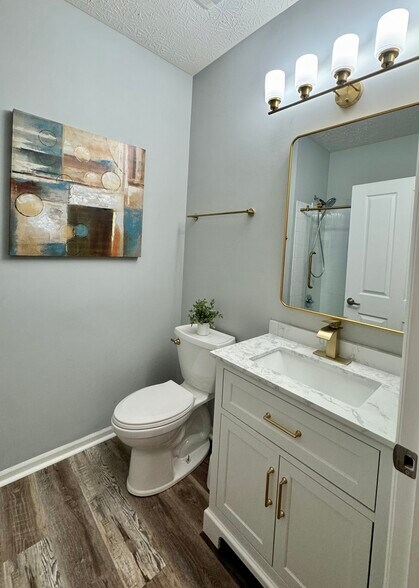 Building Photo - 6214 Brickside Dr