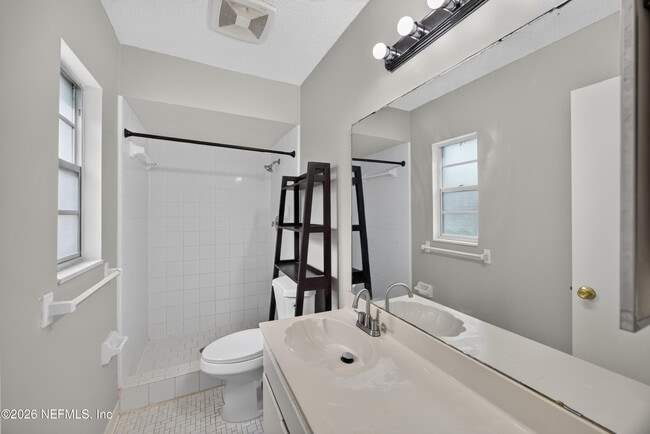 Building Photo - 12351 Condor Dr