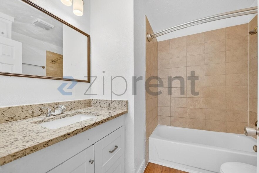 Building Photo - 4626 San Jacinto St