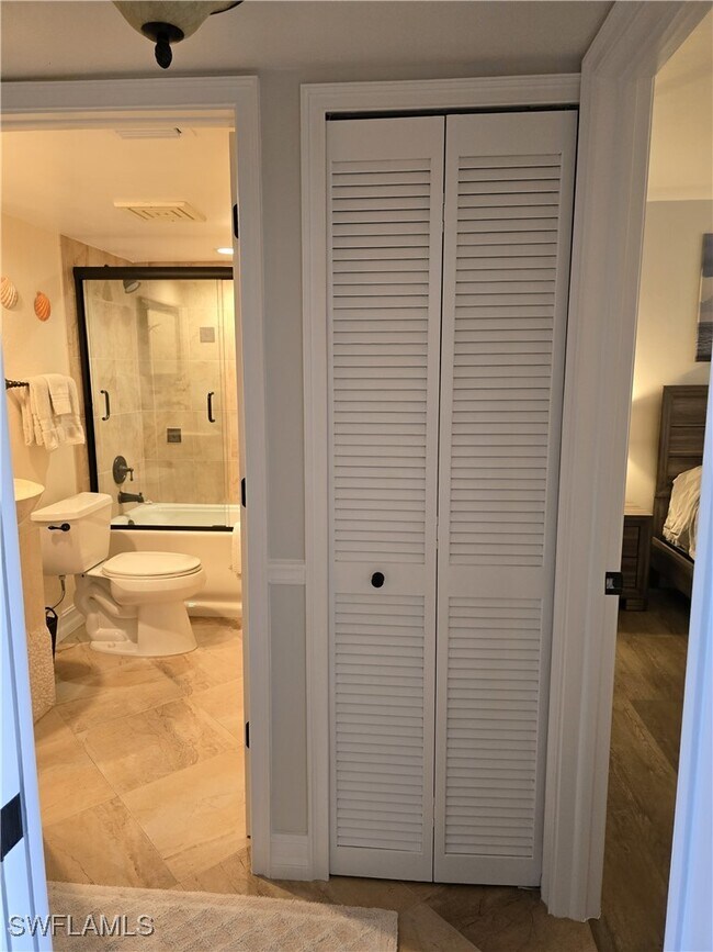 Building Photo - 7119 Lakeridge View Court