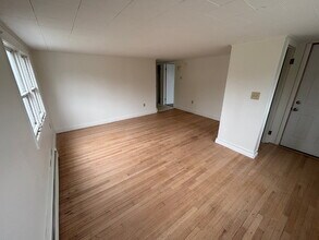 Building Photo - Freshly Updated 2BR Apartment – Heat Included | Sanford, ME