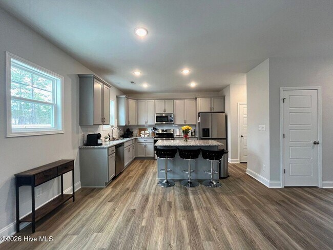 Building Photo - 280 Flying Bolt Dr