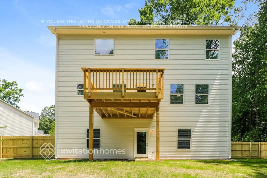 Building Photo - 119 Arborwood Way