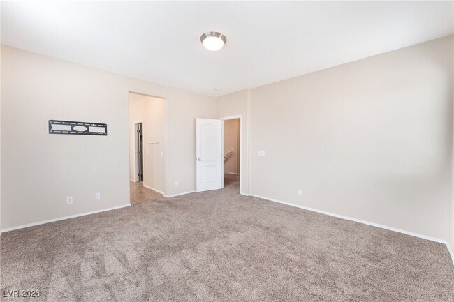 Building Photo - 10625 Mt Jefferson Ave