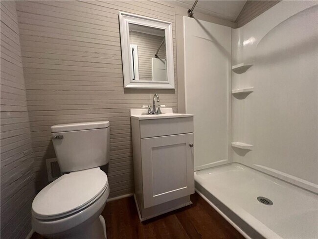 Building Photo - 21 Quarry St