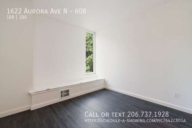 Building Photo - 1622 Aurora Ave N