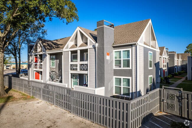 10950 Briar Forest Dr - Estates at Avenstar
