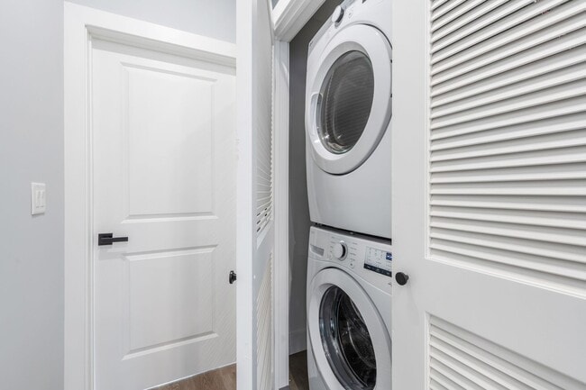 Building Photo - Brand New 2 Bedroom Apartment in Modern Bu...