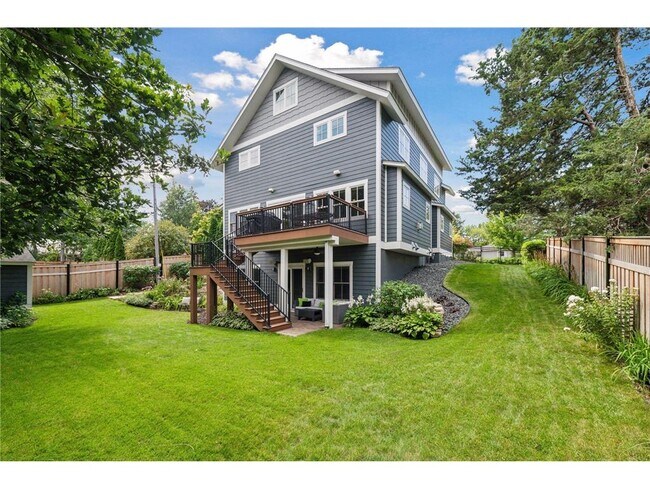 Building Photo - 4015 Wood End Dr