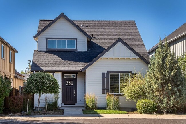 Primary Photo - 3 Bdrm 2.5 bath newer home in a quiet SE c...