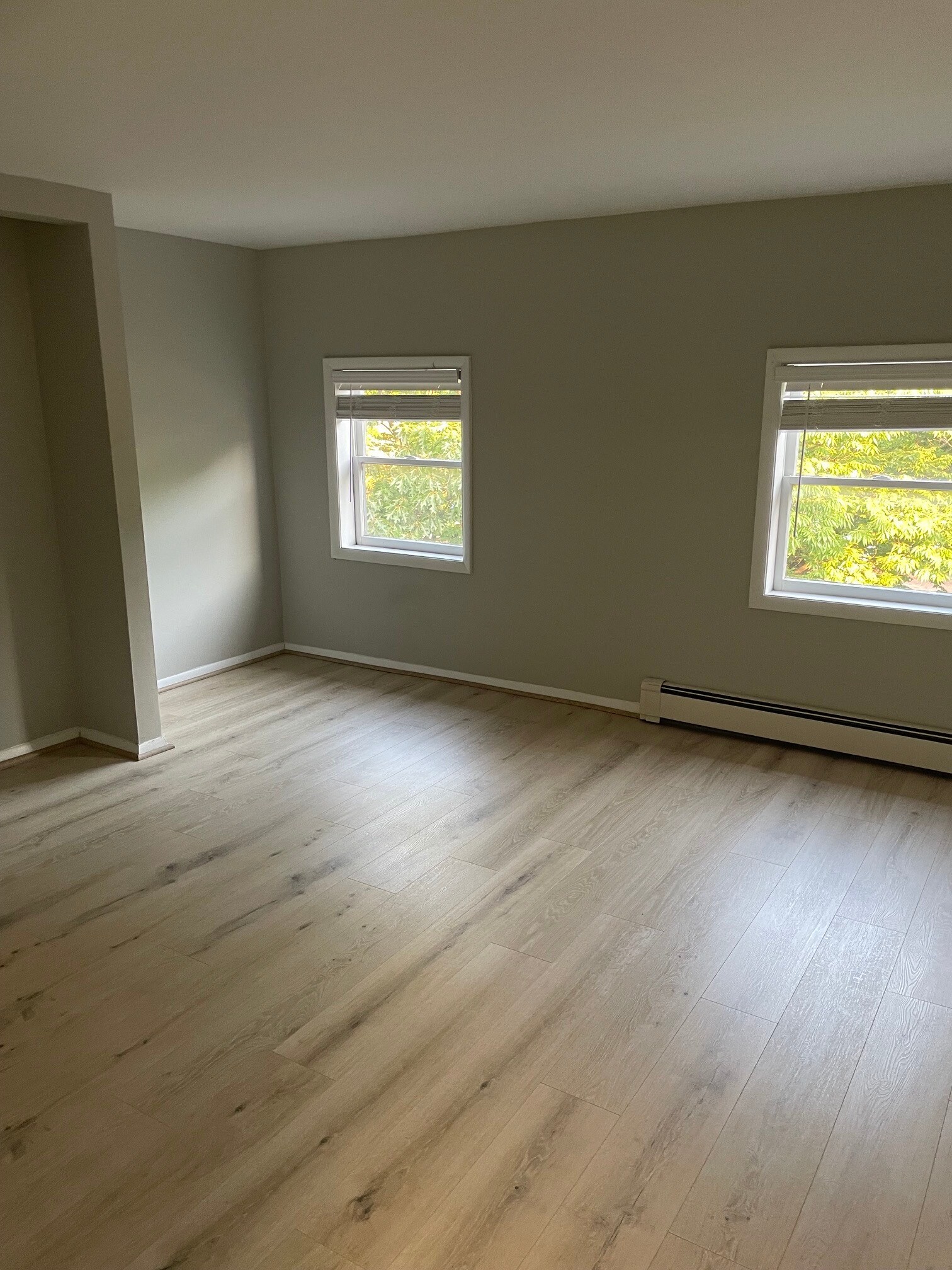 Front Bedroom - 3rd Floor - 412 Market St