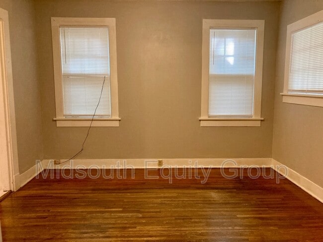 Building Photo - 126 Pearl Ave