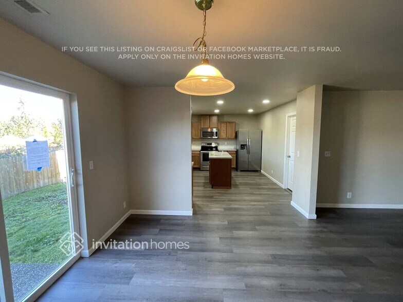 Building Photo - 21540 SE 290th Pl