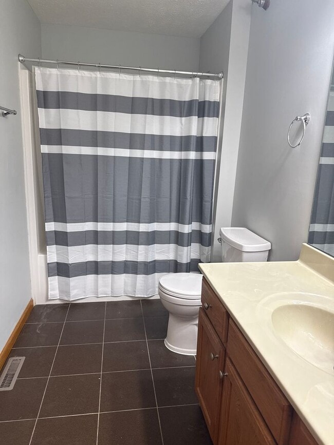 Building Photo - 2914 Sandy Ln