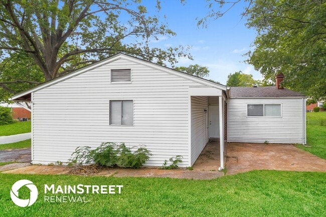 Building Photo - 1801 Atmore Dr