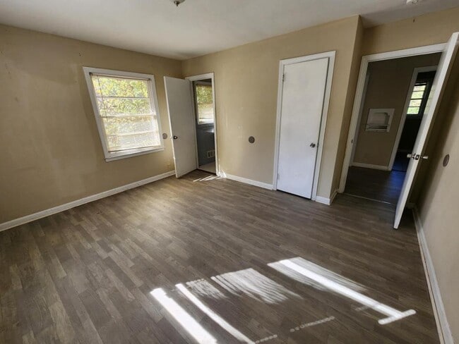Building Photo - 1729 Capistrana Pl