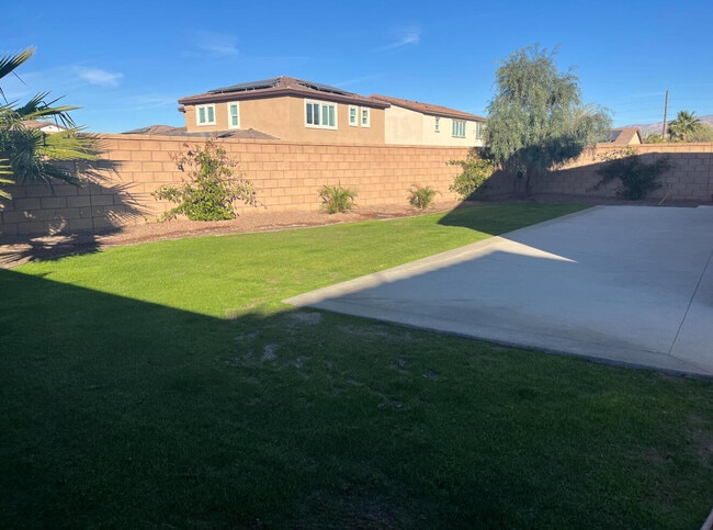Building Photo - 44205 Le Seine Ln