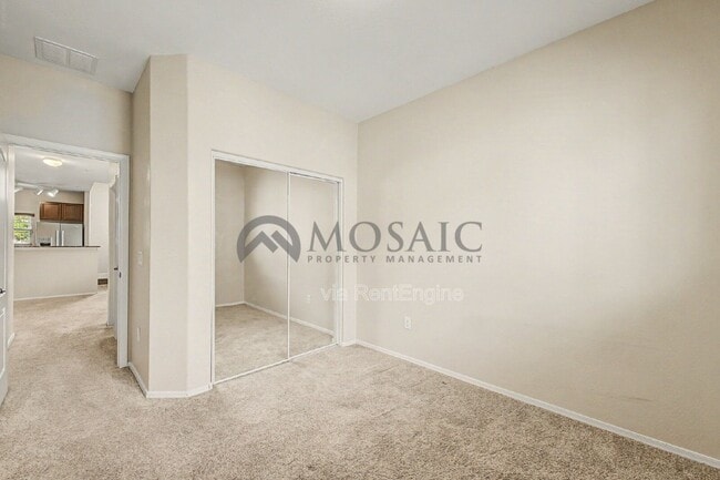 Building Photo - 1384 S Sabino Dr