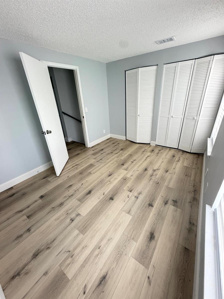 Building Photo - 317 Georgian Park Dr