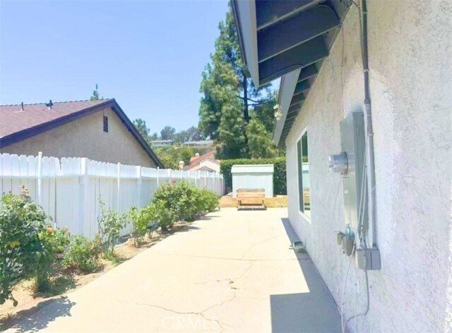 Building Photo - 1525 Meadow Glen Rd