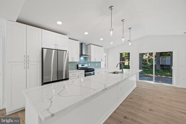 Building Photo - 7129 Catlett St